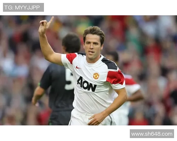 足球明星腰部纹身的独特魅力与背后故事揭秘 足球明星腰部纹身的独特魅力与背后故事揭秘